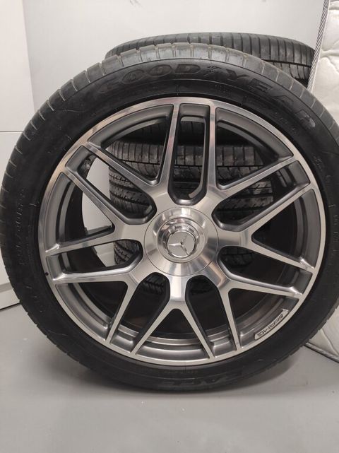 Təkərlər 295/40 R22 — 5 500 ₼ · Bakı · Ehtiyat hissələri və aksesuarlar Təkərlər 295/40 R22 — Bakı