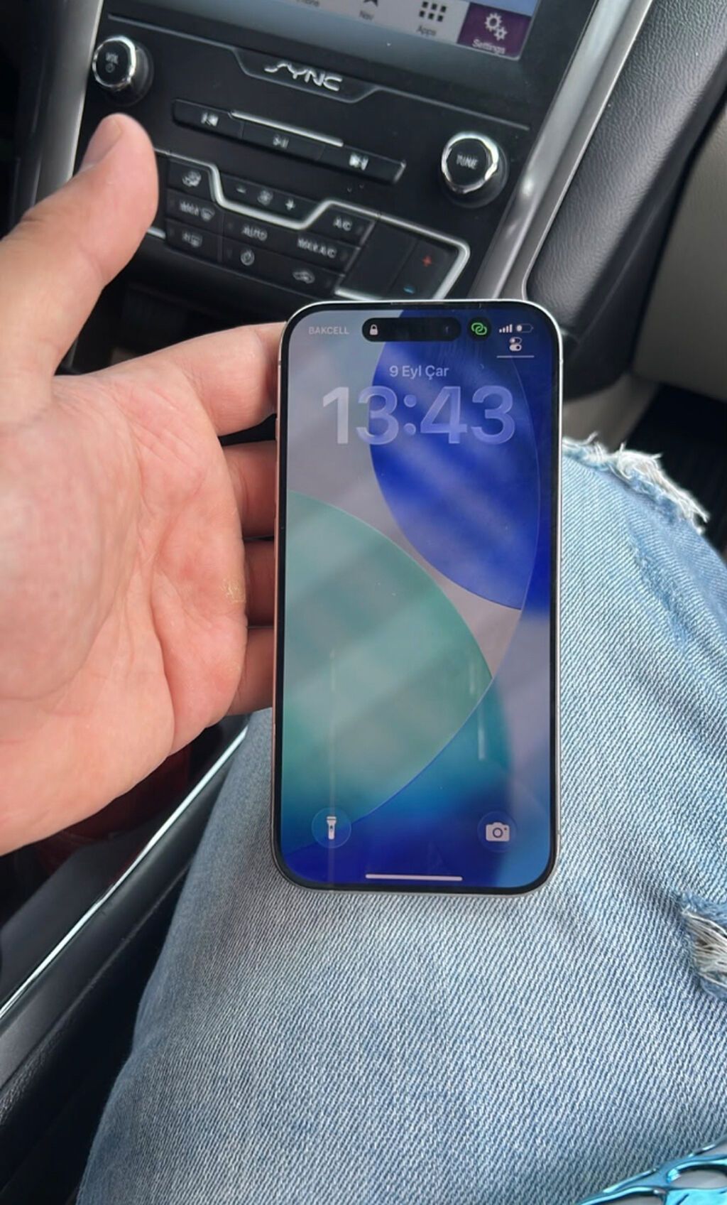 IPhone 15 Pro, 256 GB, Natural Titanium, Zəmanət, Barmaq izi, Simsiz şarj — Apple iPhone, Bakı