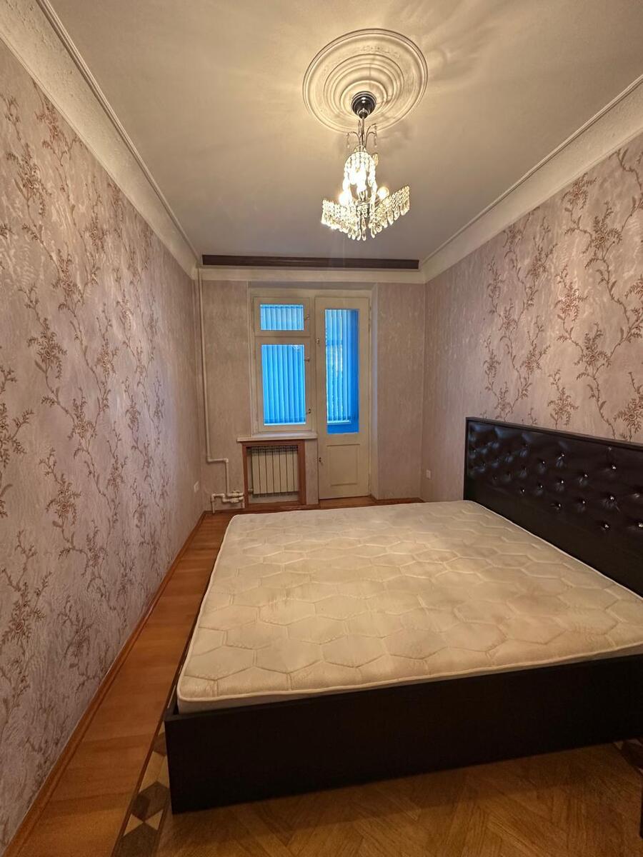 Satılır 3 otaqlı köhnə tikili 85 m² — Mənzil, Bakı (8)