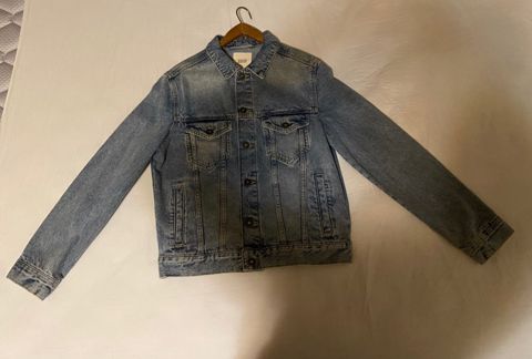 Cins gödəkçə — 50 ₼ · Bakı · Geyim, ayakkabı, aksesuarlar Cins gödəkçə — Bakı