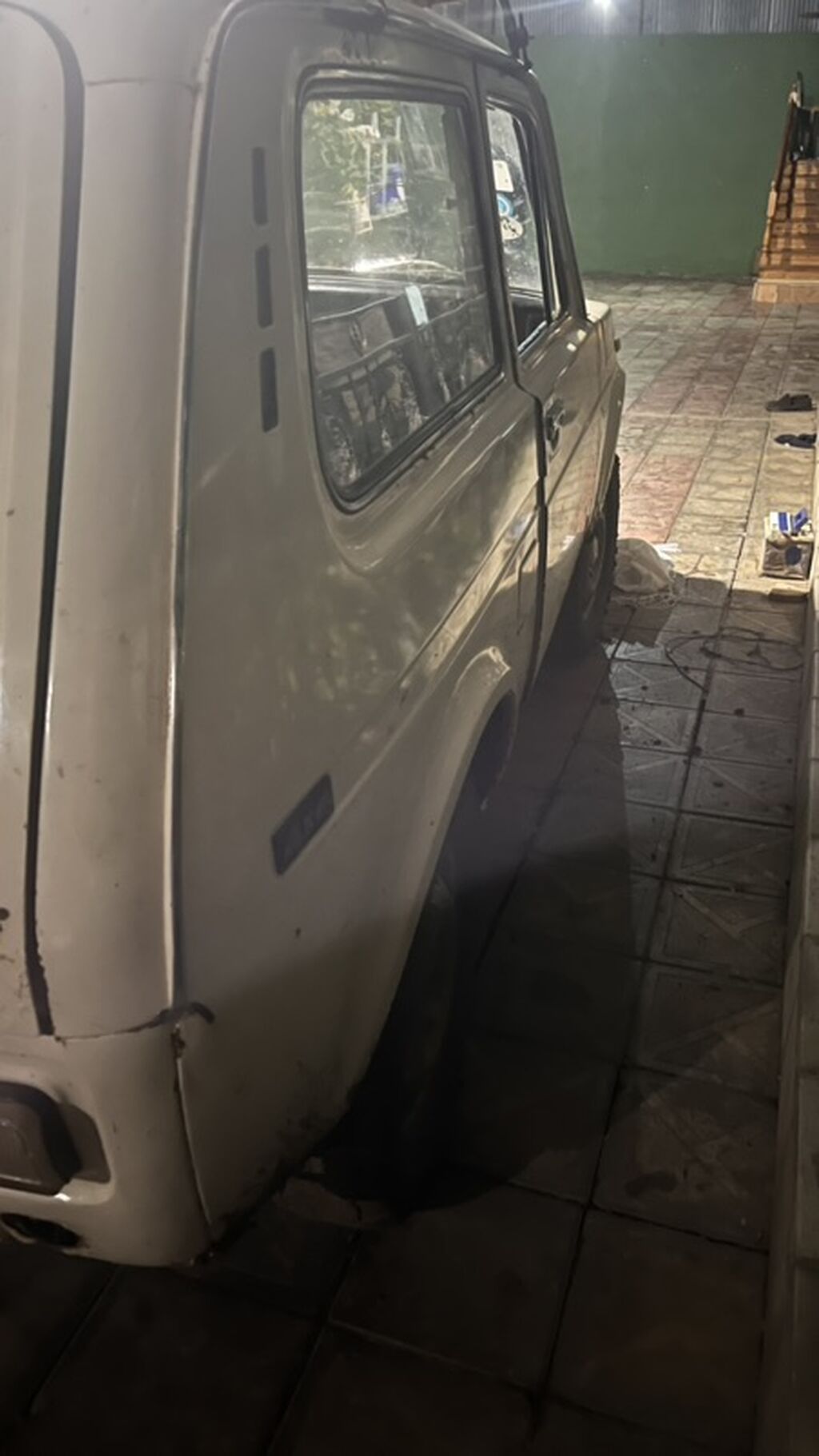 VAZ 2121 Niva, ağ rəng, 3 qapılı SUV. Mexaniki sürətlər qutusu, tam — Avtomobillər, Bakı (5)