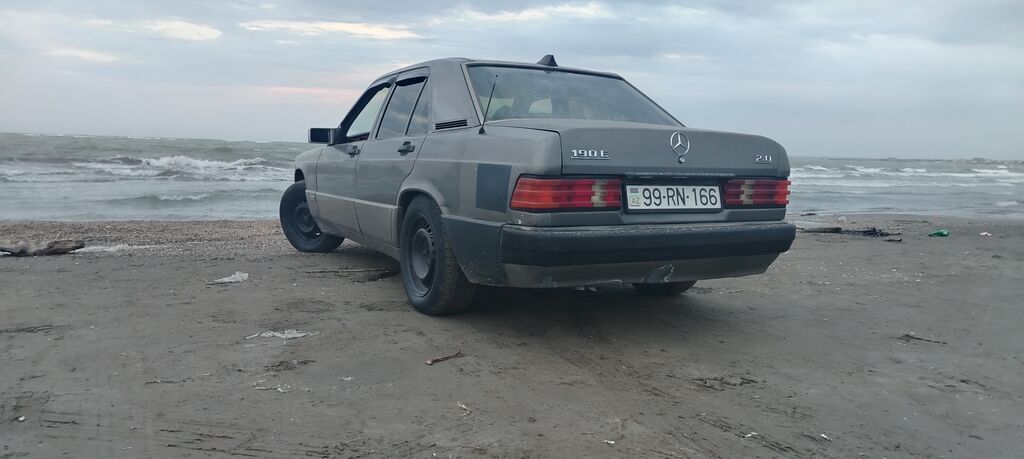 Mercedes-Benz 190 (W201): 2 l Sedan — Avtomobillər, Bakı (4)
