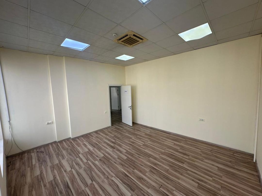 İcarəyə verilir 4 otaqlı ofis 200 m² — Ofis, Bakı (3)