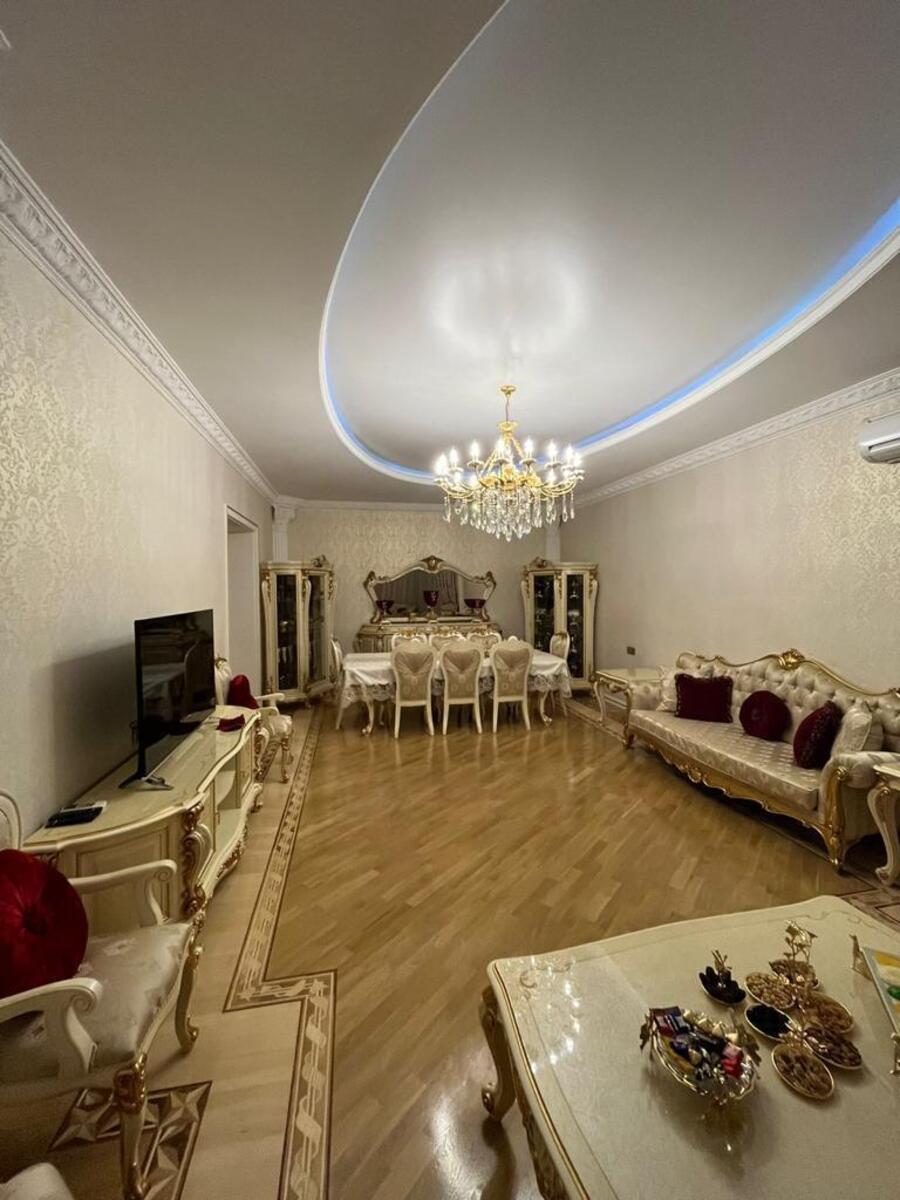 Satılır 7 otaqlı həyət evi/bağ evi 260 m² — Ev, villa, Bakı (11)