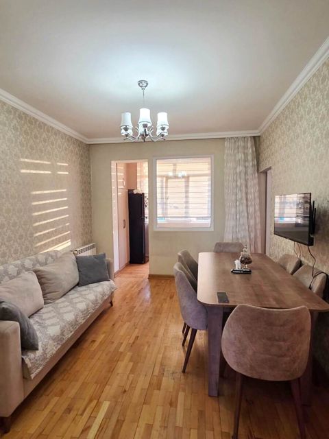 Satılır 3 otaqlı köhnə tikili 50 m² — Bakı