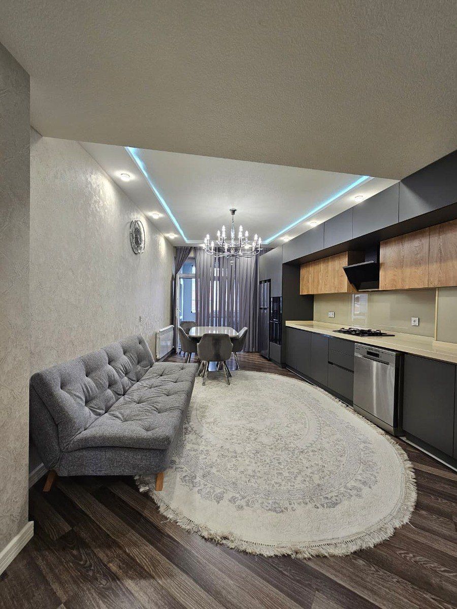 Satılır 4 otaqlı yeni tikili 200 m² — Mənzil, Bakı (10)