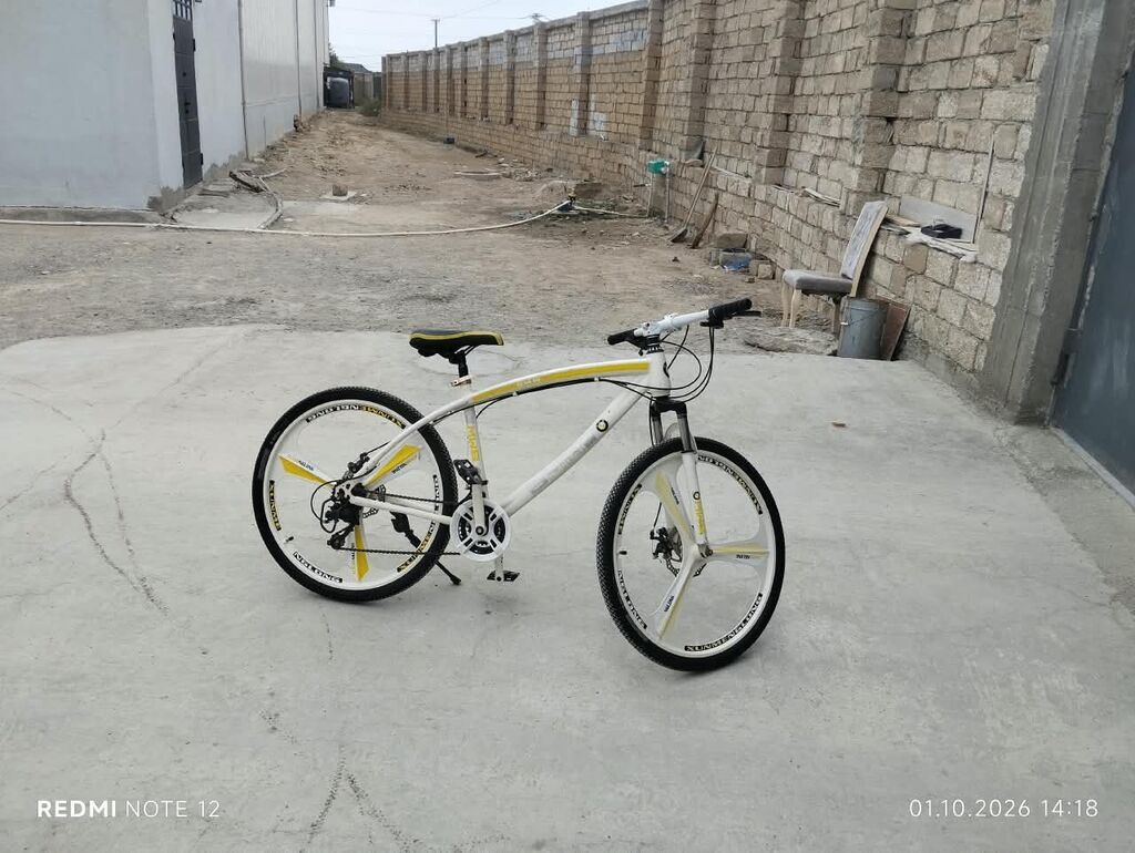 Velosiped – şəhər və yüngül off-road üçün universal model - Rəng — Yol velosipedləri, Bakı