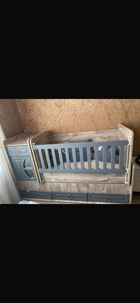 Oğlan üçün, Yeni, Dördbucaq, Beşik, Matras ilə — Xırdalan