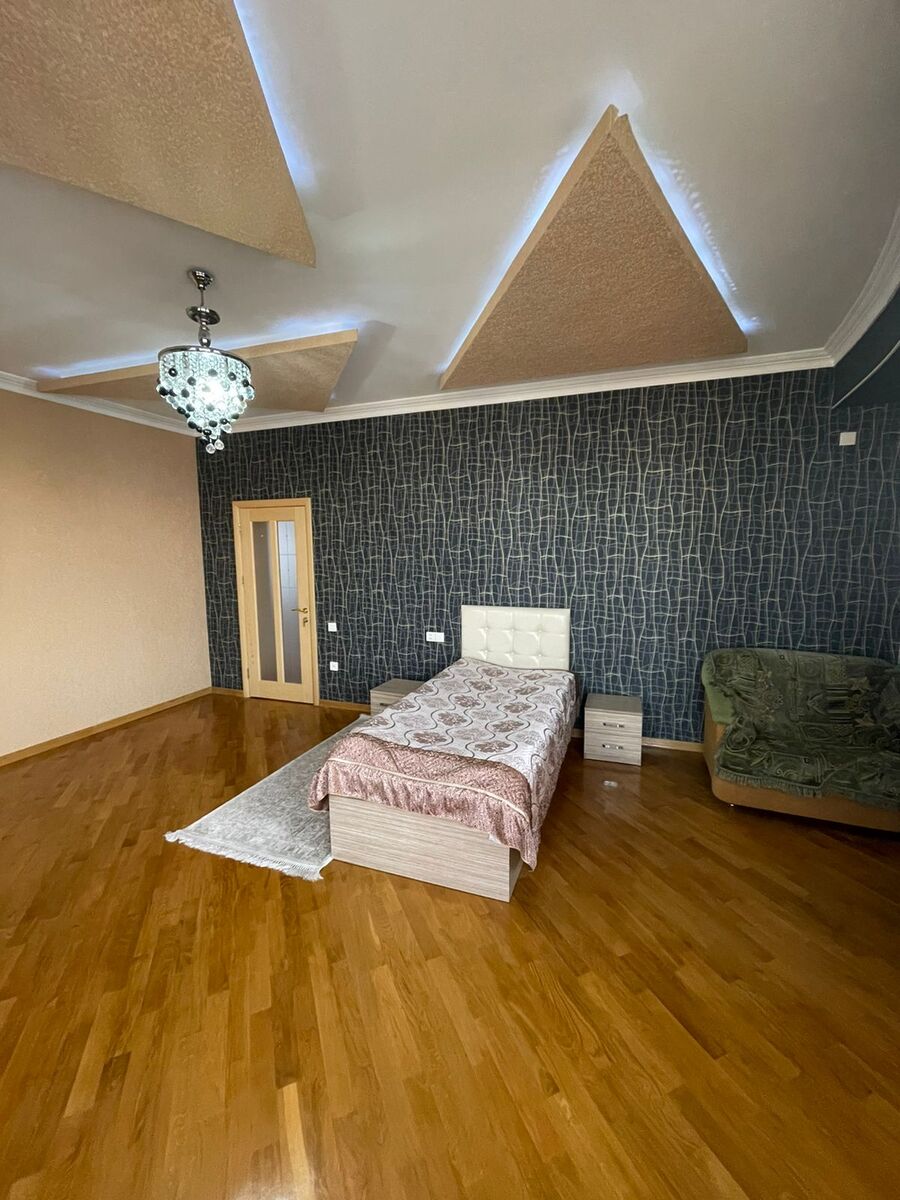 Satılır 6 otaqlı yeni tikili 300 m² — Mənzil, Bakı (9)