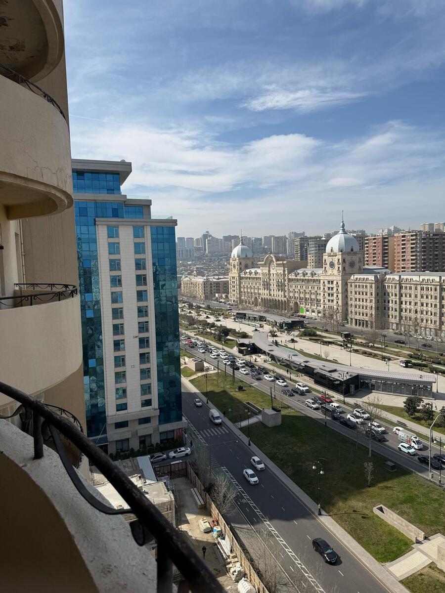 Satılır 3 otaqlı yeni tikili 150 m² — Mənzil, Bakı (2)