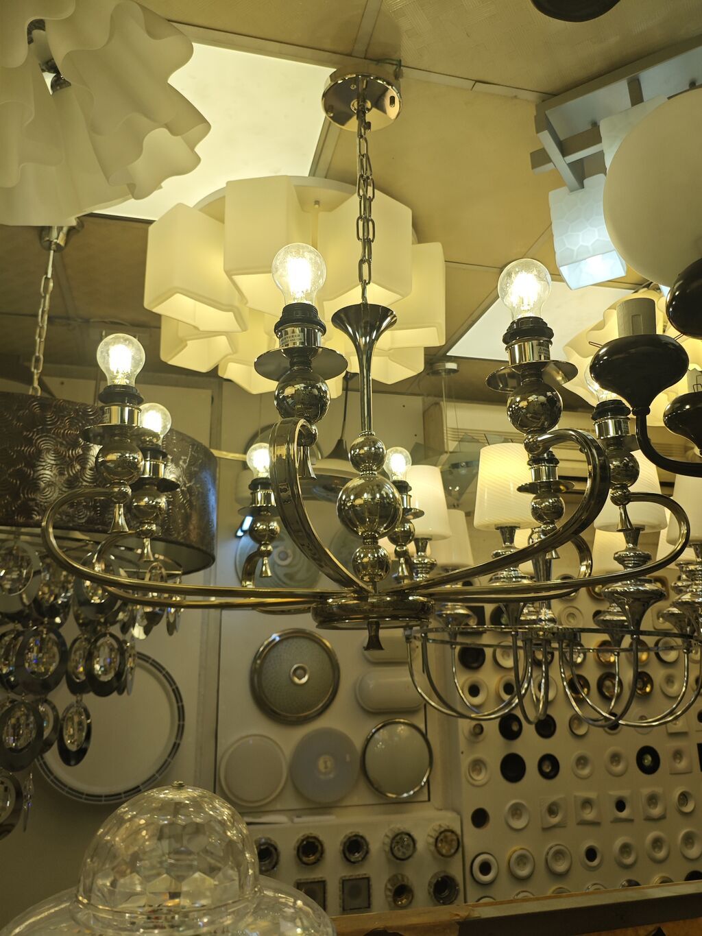 Çılçıraq, 8 lampa, Metal — Tavan is?qlar? v? cilc?raqlar, Bakı (2)