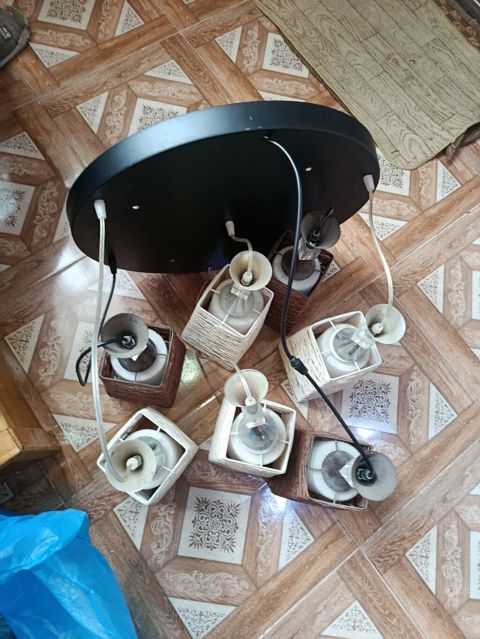 Çılçıraq, 6 lampa, Metal — 30 ₼ · Saray · Tavan is?qlar? v? cilc?raqlar Çılçıraq, 6 lampa, Metal — Saray