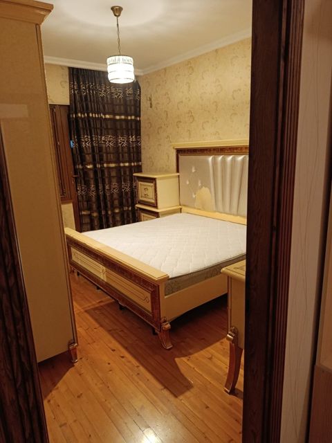 İcarəyə verilir 2 otaqlı köhnə tikili 70 m² — 600 ₼ · Bakı · Mənzil İcarəyə verilir 2 otaqlı köhnə tikili 70 m² — Bakı