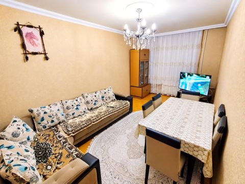 Satılır 3 otaqlı köhnə tikili 88 m² — Bakı
