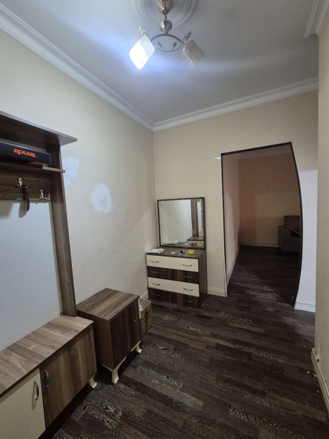 İcarəyə verilir 2 otaqlı köhnə tikili 52 m² — Bakı