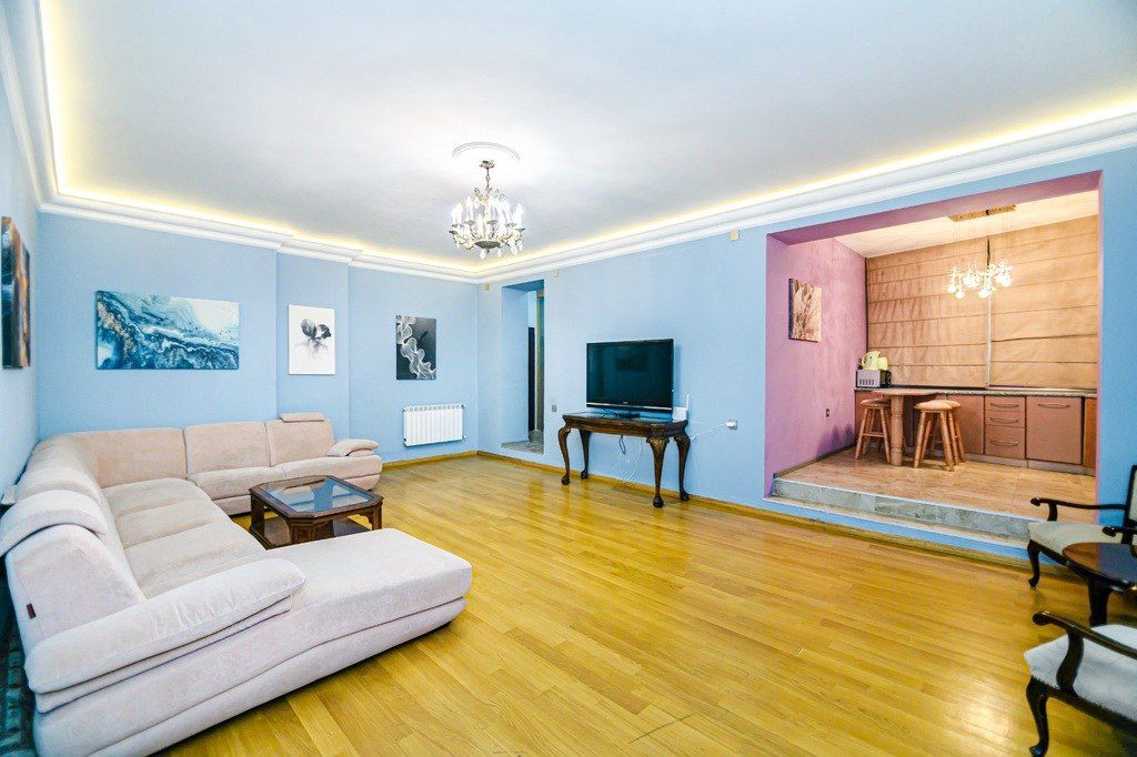 İcarəyə verilir 2 otaqlı köhnə tikili 75 m² — Mənzil, Bakı (6)