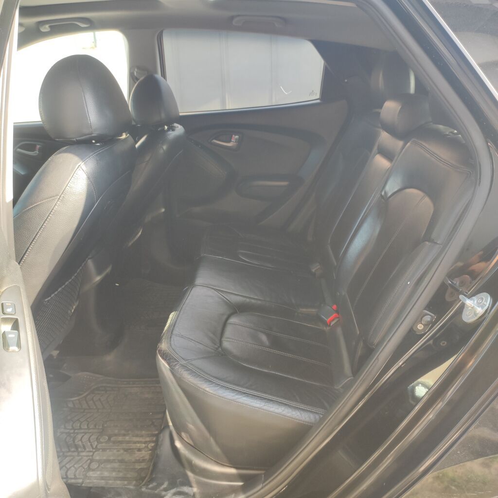 Hyundai Tucson: 2 l 2010 il Ofrouder/SUV 40-BV-882 — Avtomobillər, Bakı (10)