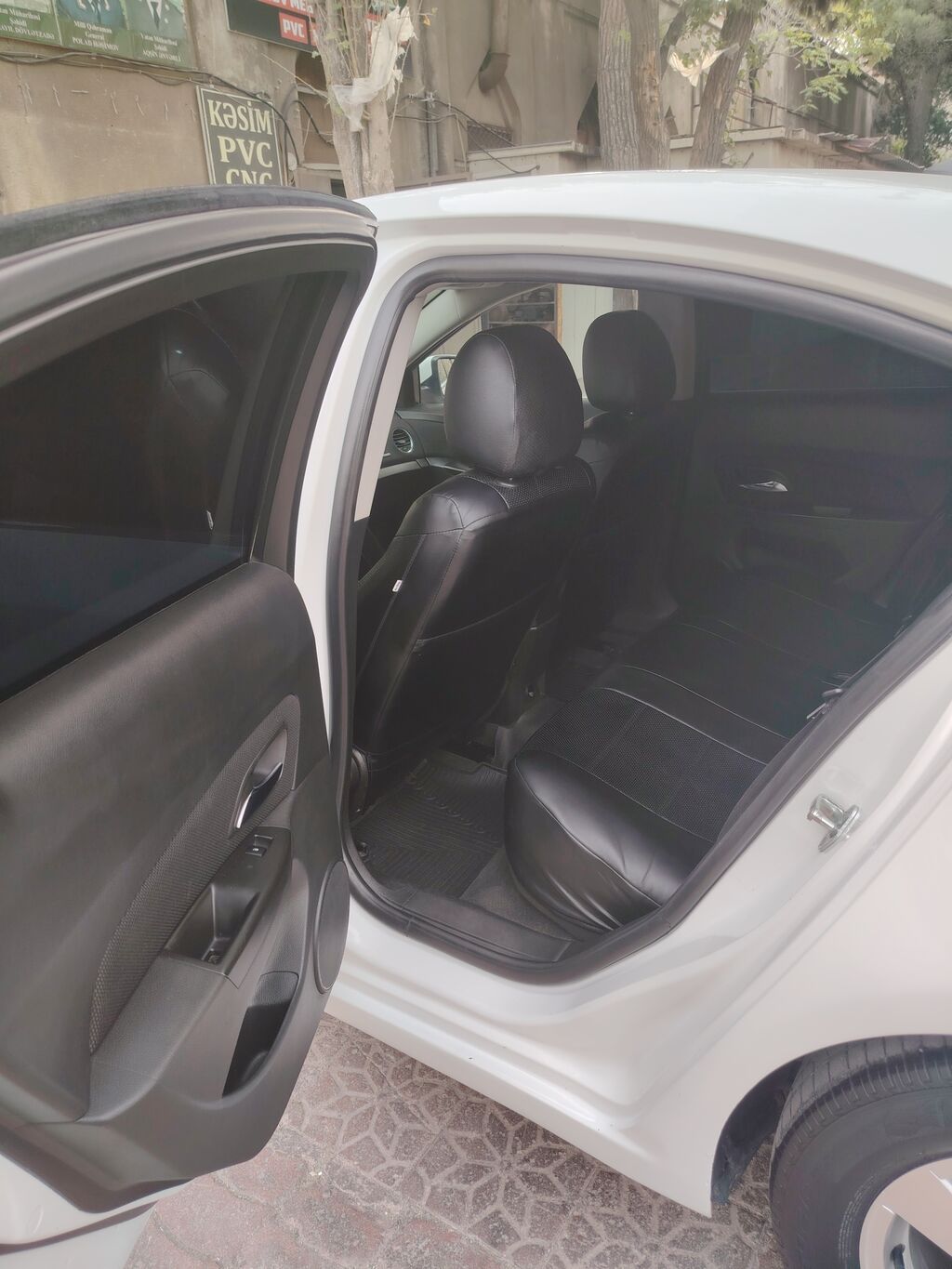 Chevrolet Cruze sedan – ağ rəng Xüsusiyyətlər: - Korpusu: 4 qapılı 50-FJ-908 — Avtomobillər, Bakı (7)
