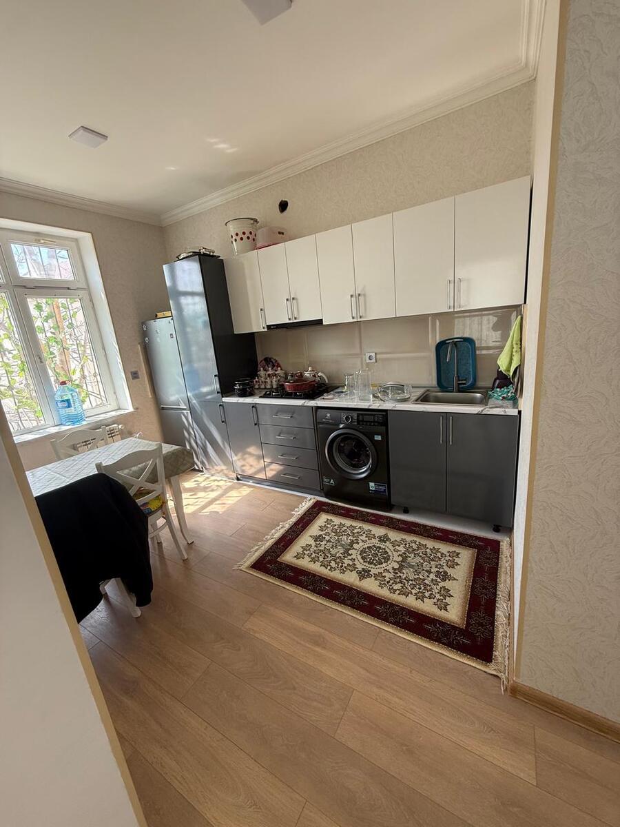 Satılır 2 otaqlı köhnə tikili 65 m² — Mənzil, Bakı (2)
