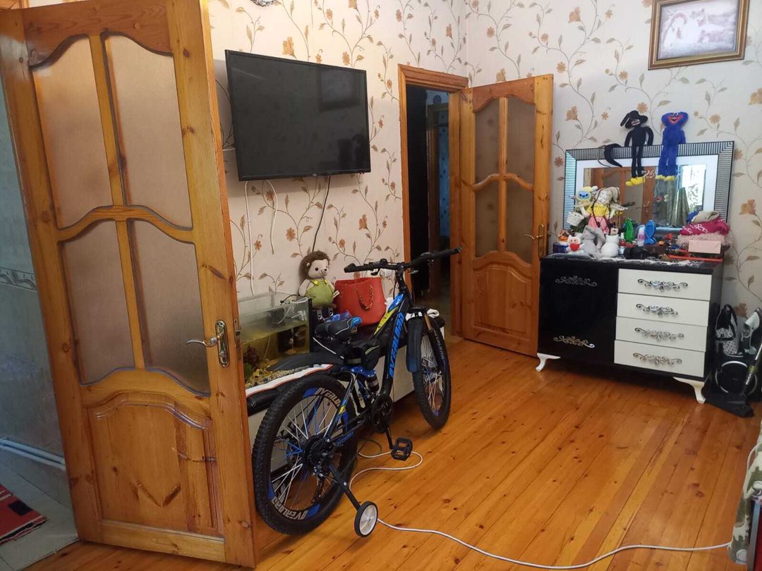 İcarəyə verilir 3 otaqlı köhnə tikili 90 m² — Mənzil, Bakı (2)