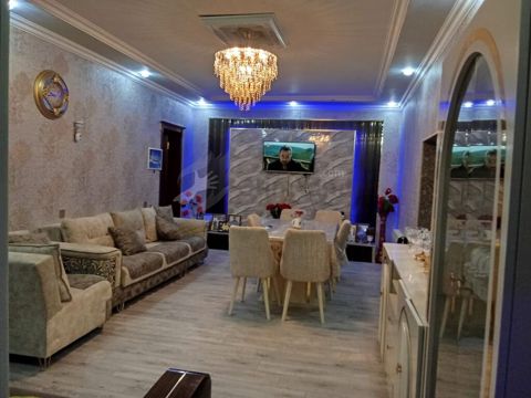 Ev satılır ünvan buzovna qəsəbəsi dəniz qırağına 5 də — Bakı