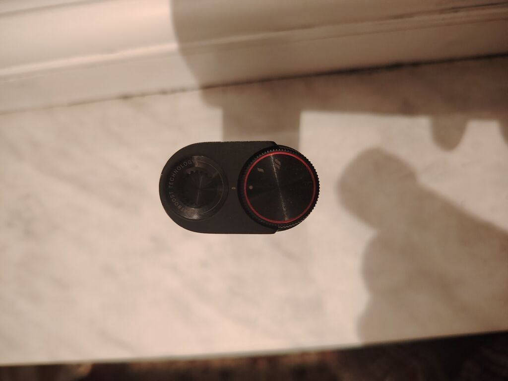 2 si bir yerde Glo tütün qızdırma cihazı - Brend/model: glo (ekranda — Elektronik siqaretlər, Bakı (3)