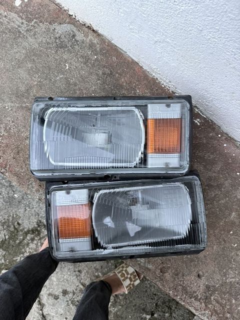 07 farası osvardı ter temiz 2 si de açılıb çex kimi yığılıb qiymetde — 60 ₼ · Lənkəran · Avtomobil işığı 07 farası osvardı ter temiz 2 si de açılıb çex kimi yığılıb qiymetde — Lənkəran