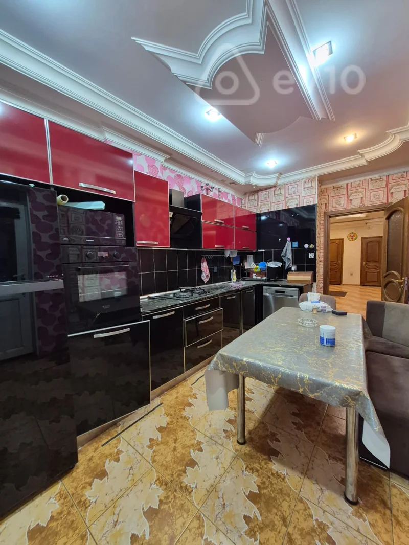 3 otaqlı mənzil, 150 m², Səttər bəhlulzadə küç — Mənzil, Bakı (7)