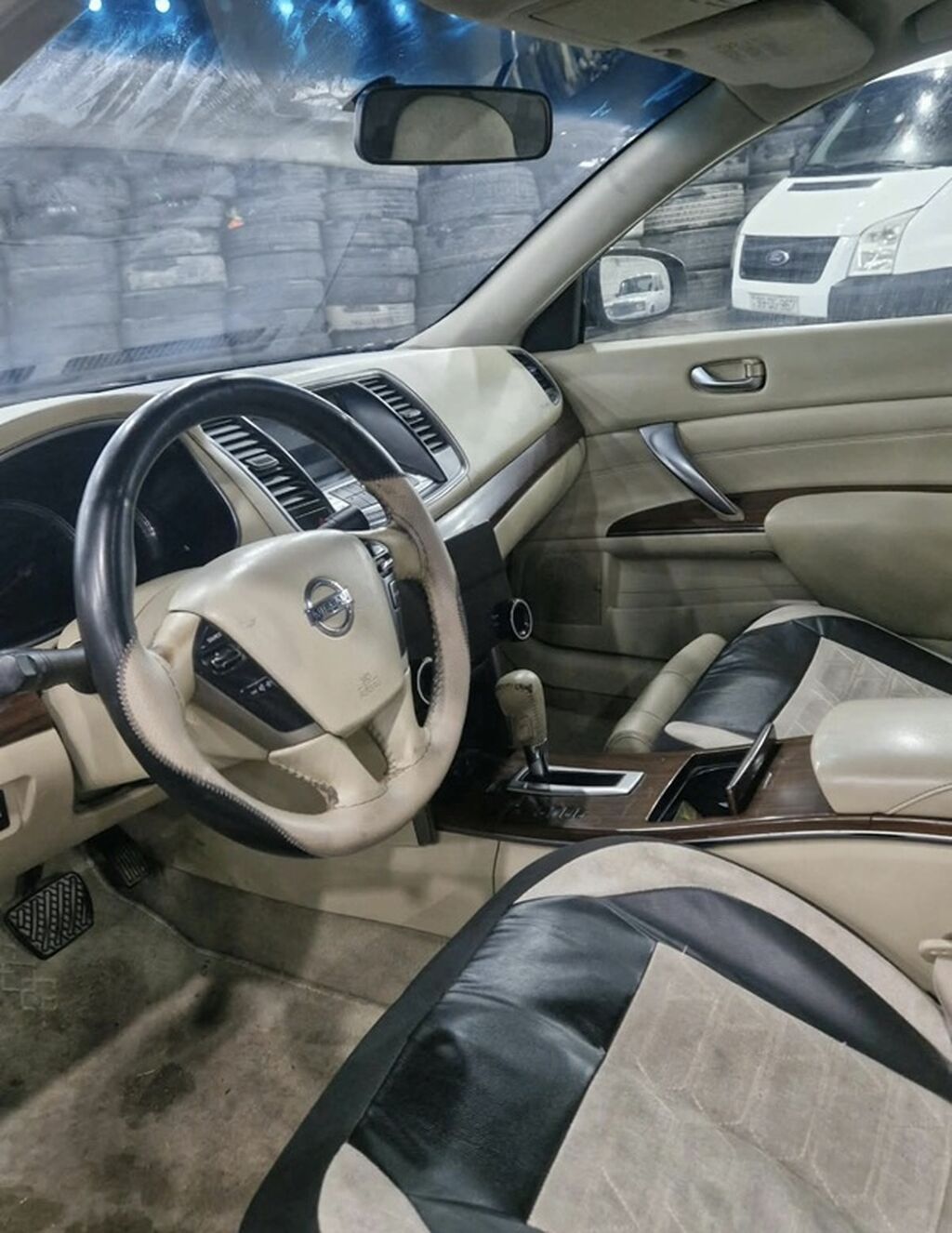 Nissan Teana – biznes sinfi sedan Xüsusiyyətlər: - Korpus: qara rəng — Avtomobillər, Digah (7)