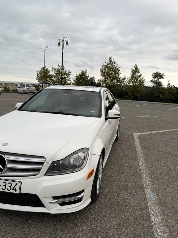 Mercedes C 250, 1.8 L, 2012 il, 243 000 km 01-CV-334 — Avtomobillər, Sumqayıt (2)