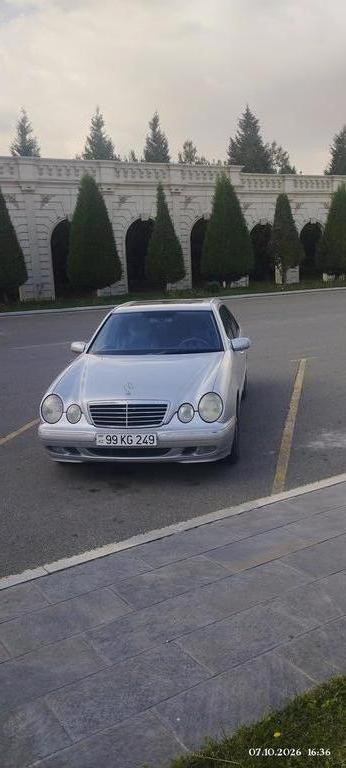 Mercedes E 240, 2.4 L, 2001 il, 254 749 km — Naftalan