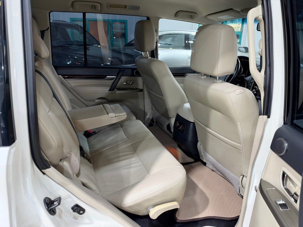 Mitsubishi Pajero, 3.8 L, 2019 il, 25 500 km — Avtomobillər, Bakı (12)