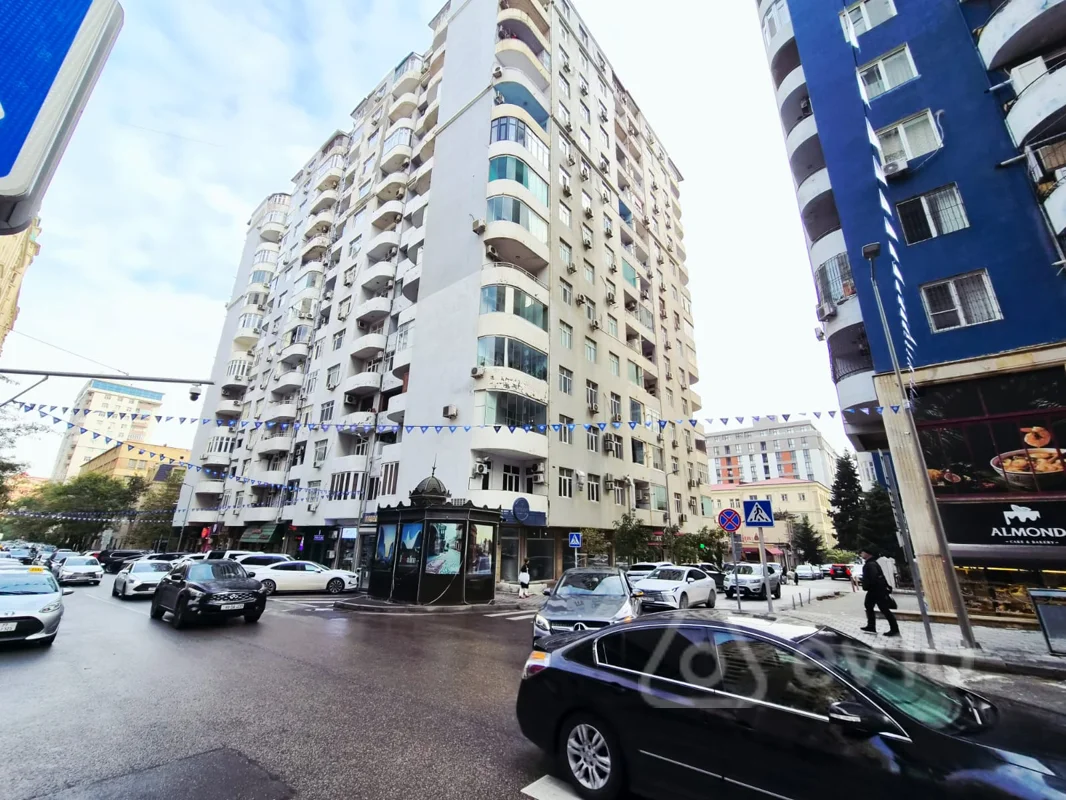 3 otaqlı mənzil, 98 m², Murtuza Muxtarov küç — Mənzil, Bakı (2)