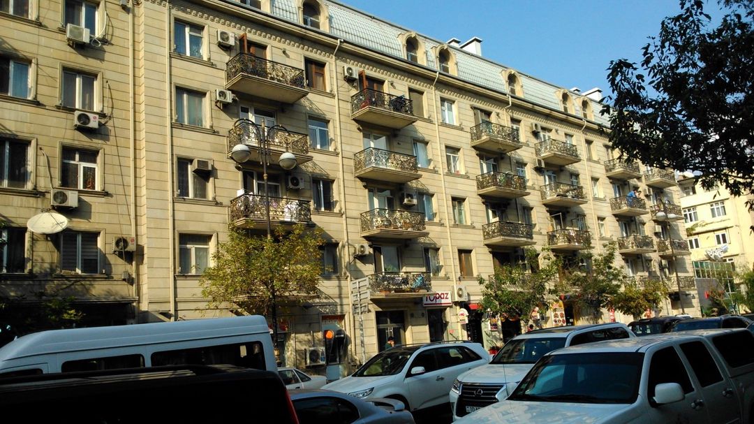 İcarəyə verilir 1 otaqlı köhnə tikili 34 m² — Mənzil, Bakı (2)