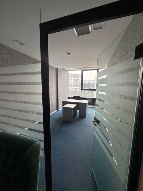 İcarəyə verilir 1 otaqlı ofis 25 m² — 549 ₼ · Bakı · Ofis İcarəyə verilir 1 otaqlı ofis 25 m² — Bakı