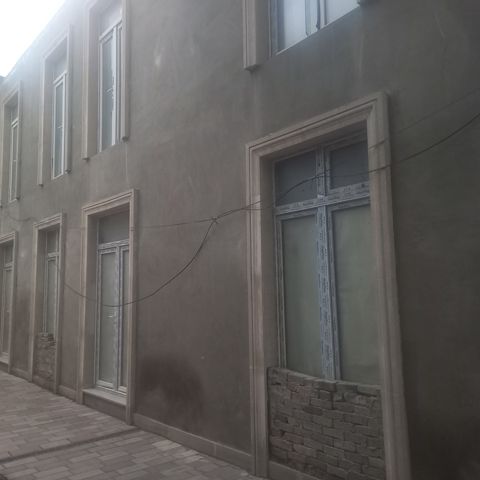 İcarəyə verilir obyekt 140 m² — Bakı