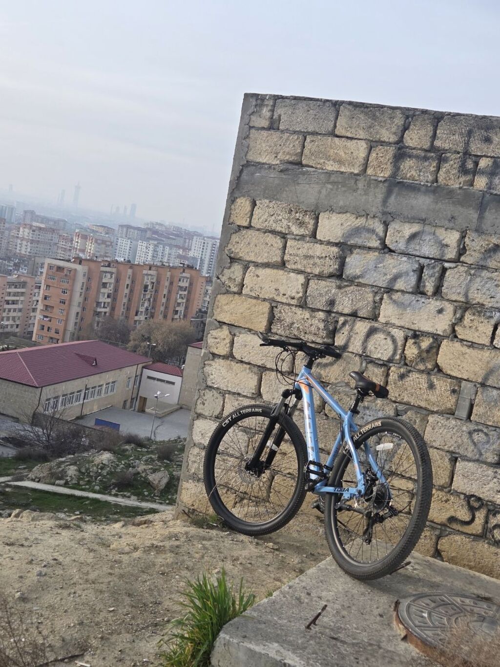 Velosiped yaxşı vəziyyətdədir, normal istifadə olunub. Kameralar — Dağ velosipedləri, Bakı (4)