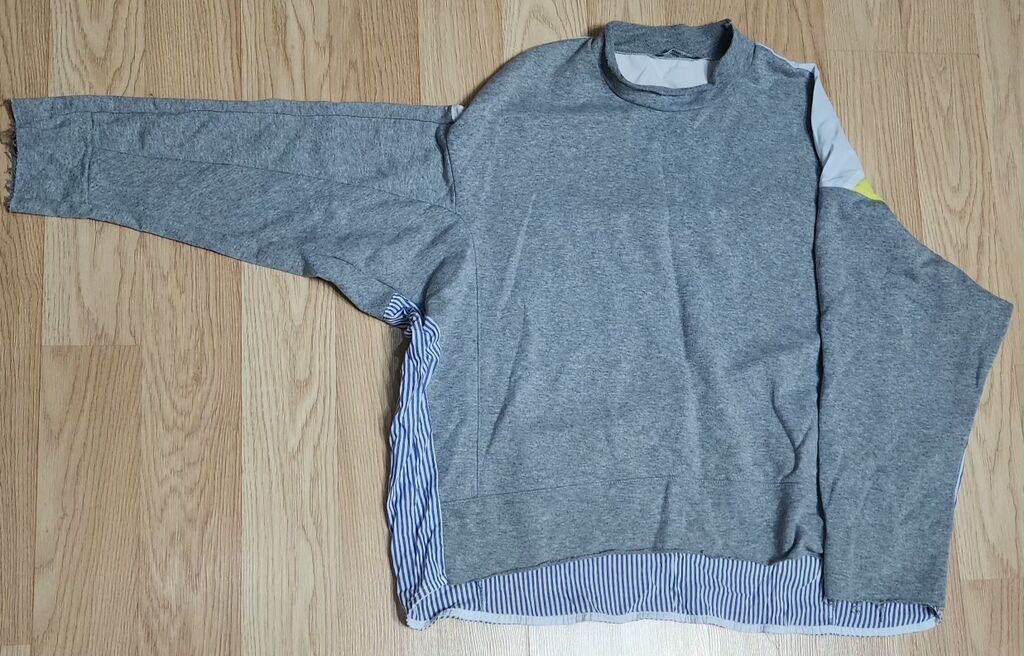 Trendyol- Qadınlar üçün rəng bloklu uzunqol sweatshirt - Dizayn: Önü — Hodie və sviter, Bakı (3)