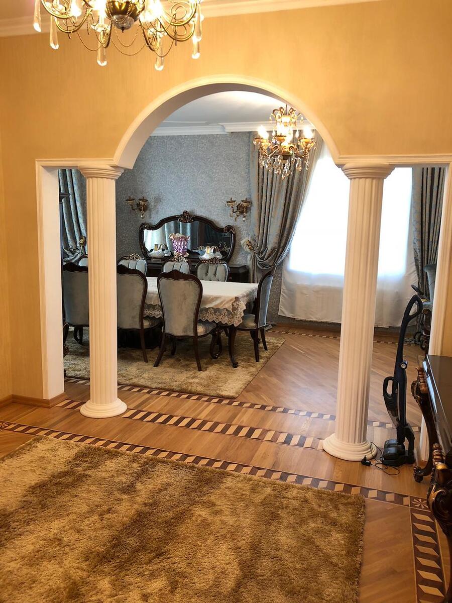 Satılır 8 otaqlı həyət evi/bağ evi 650 m² — Ev, villa, Bakı (3)