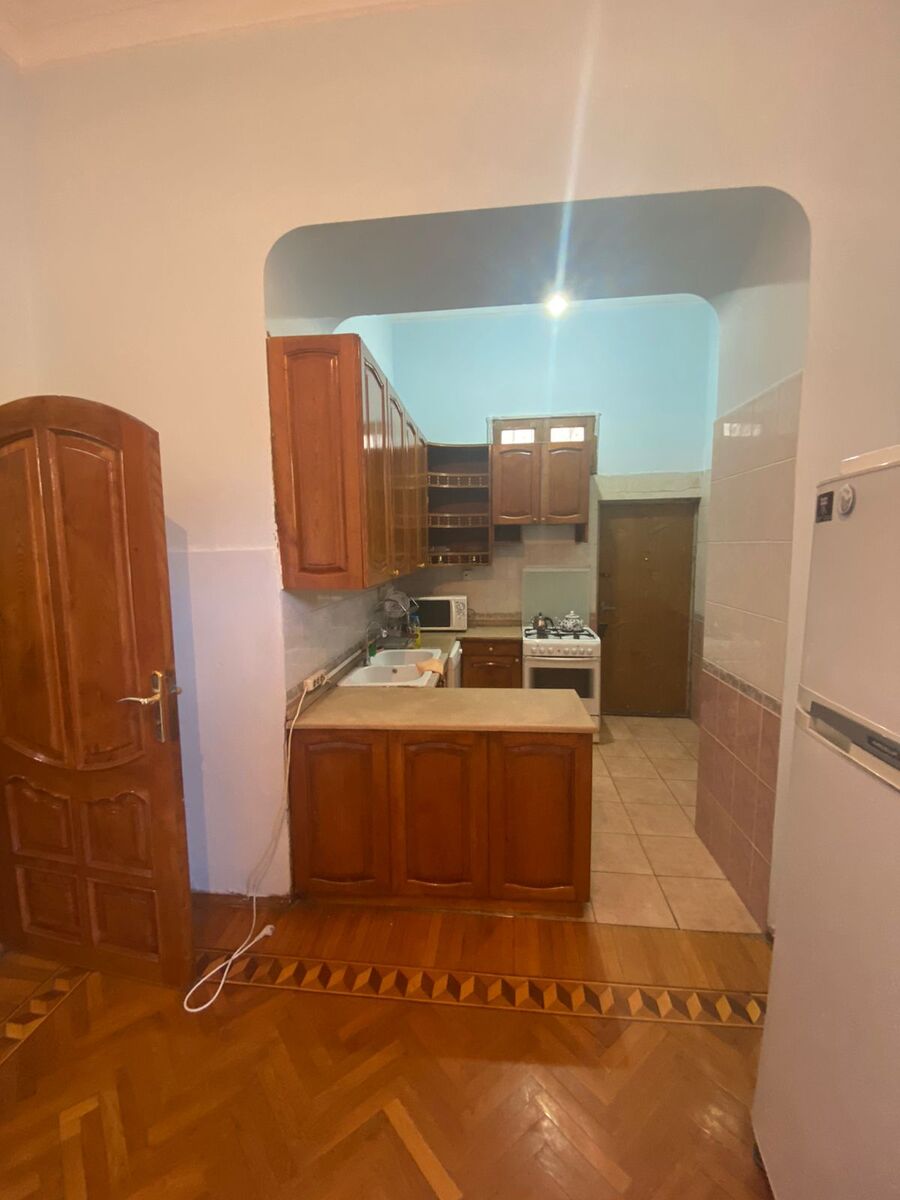 İcarəyə verilir 4 otaqlı köhnə tikili 120 m² — Mənzil, Bakı (10)