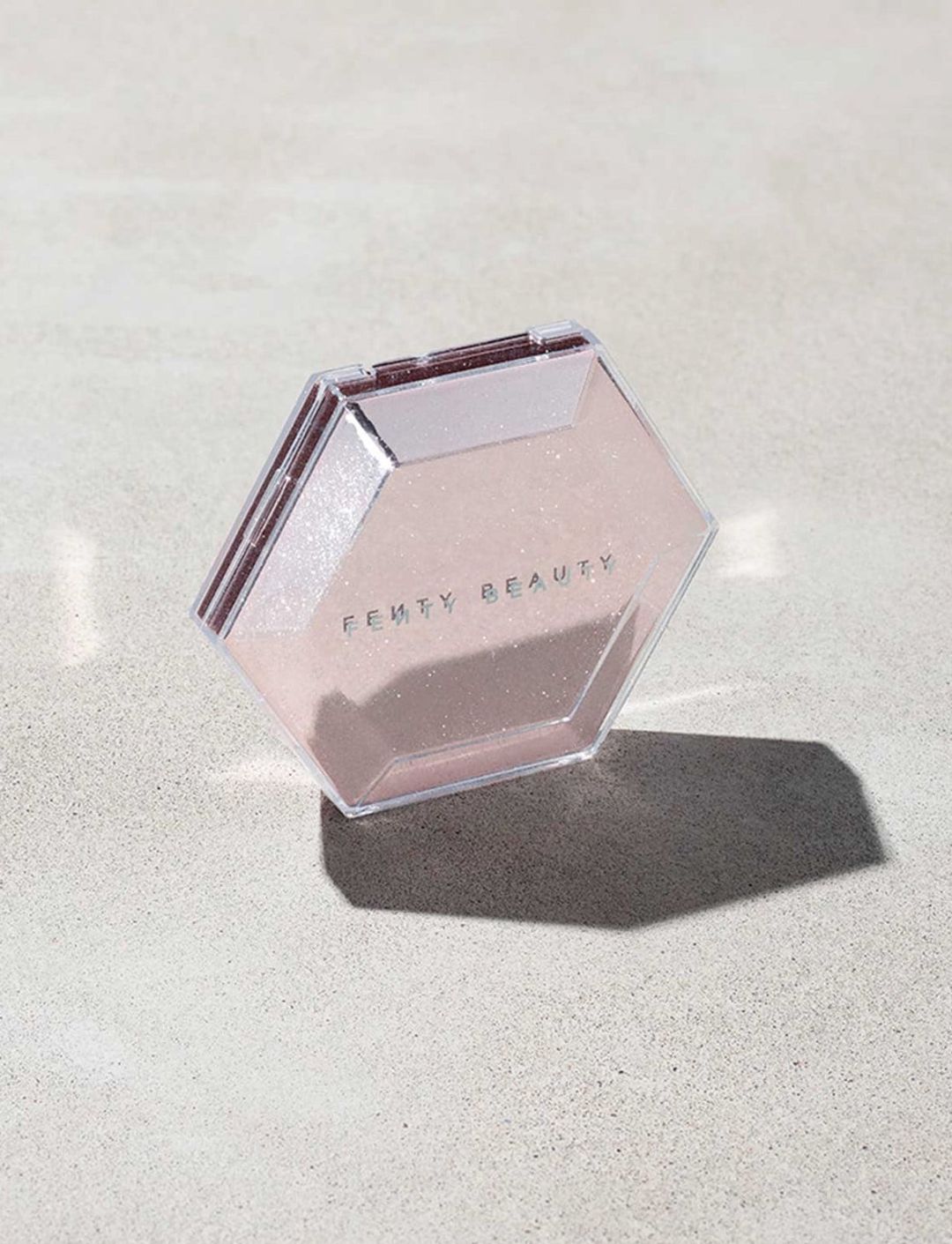 Haylayter Fenty Beauty By Rihanna Diamond Bomb (How Many Carats) 8 q - Zarif Beauty Store 000218 — Mallar, Bakı (2)