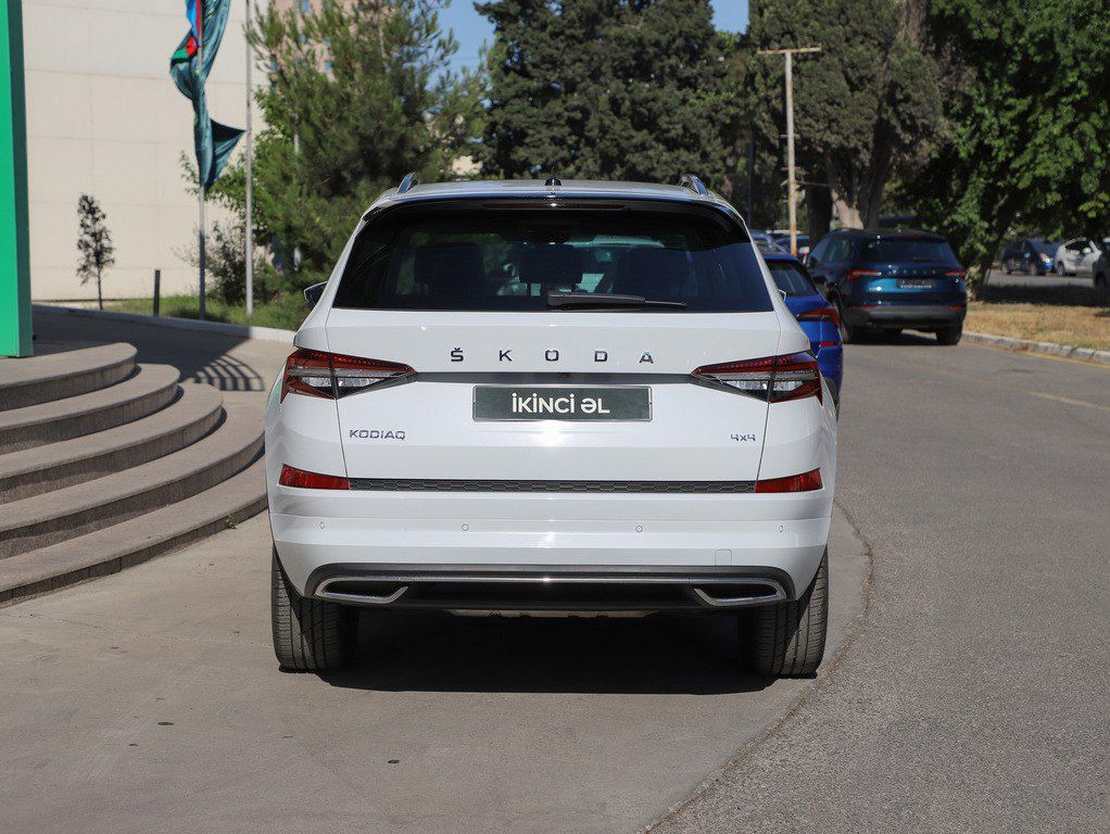 Skoda Kodiaq, 2.0 L, 2023 il, 73 400 km — Avtomobillər, Bakı (3)