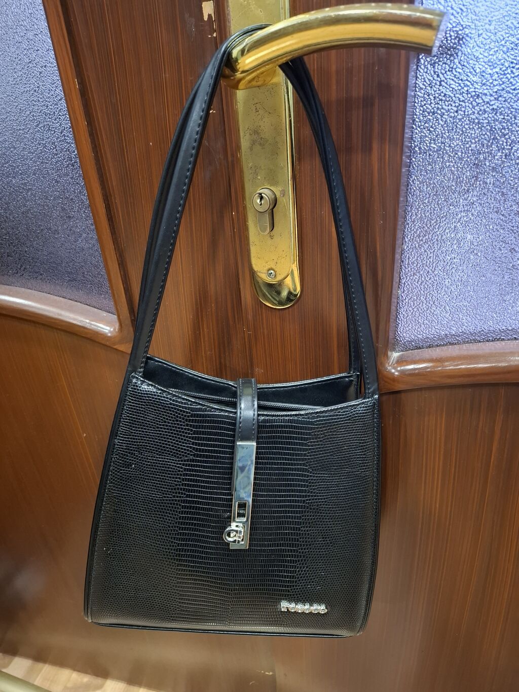 Qara çiyin çantası – Losoco - Rəng: Dərin qara - Material: İlan — Çantalar, çamadanlar, cüzdanlar, Bakı (3)