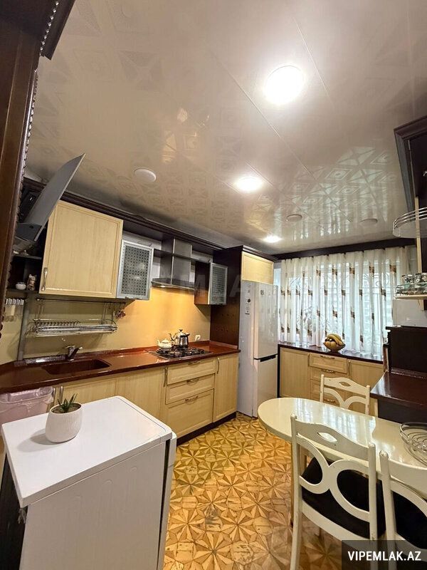Yasamal rayonunda 4 otaqlı Köhnə tikili Satılır, 121 m² — Mənzil, Bakı (3)