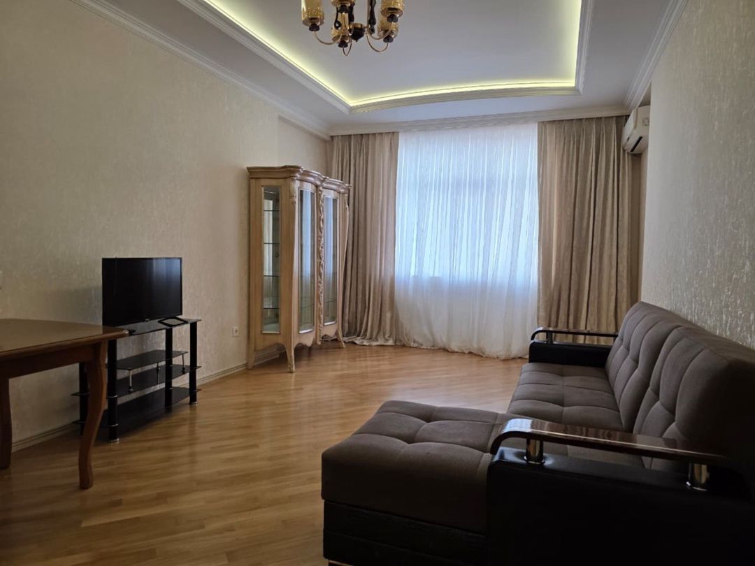 İcarəyə verilir 3 otaqlı yeni tikili 130 m² — Mənzil, Bakı (9)