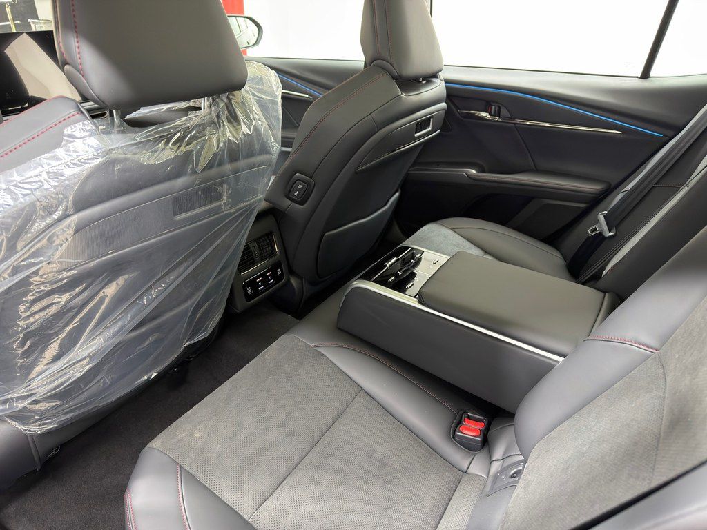 Toyota Camry, 2.5 L, 1.016 kWh, 2026 il, yeni — Avtomobillər, Bakı (9)