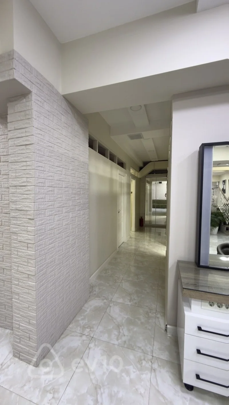 Obyekt, 220 m², Naxcani küçesi 32 — Əmlak, Bakı (2)