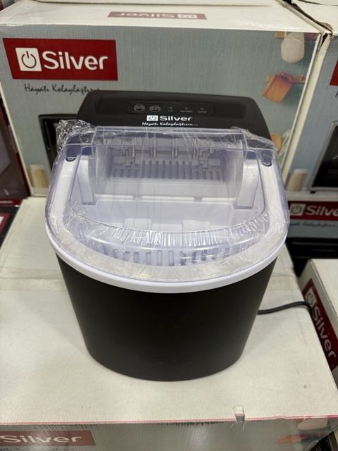 Buz aparatı "Silver 12 kq" — 190 ₼ · Bakı · Biznes və avadanlıq Buz aparatı "Silver 12 kq" — Bakı