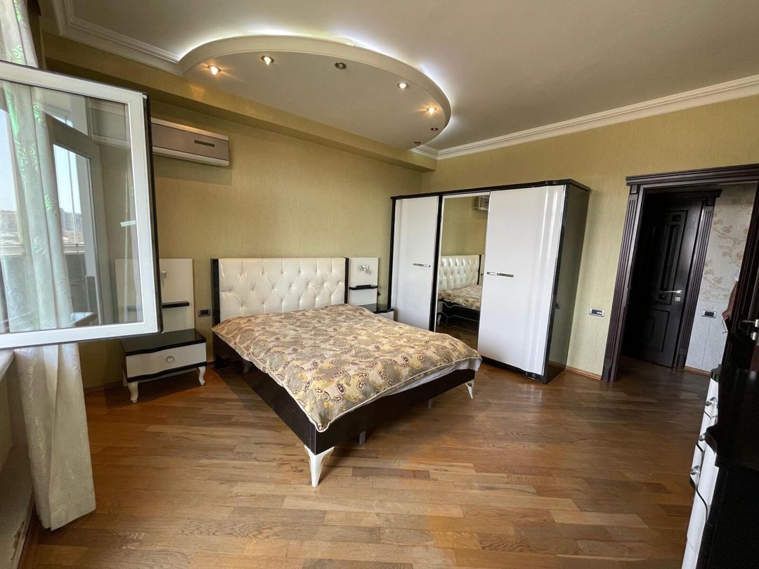 Satılır 3 otaqlı yeni tikili 158 m² — Mənzil, Bakı (9)