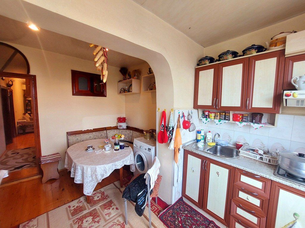 Satılır 4 otaqlı köhnə tikili 101 m² — Mənzil, Bakı (12)